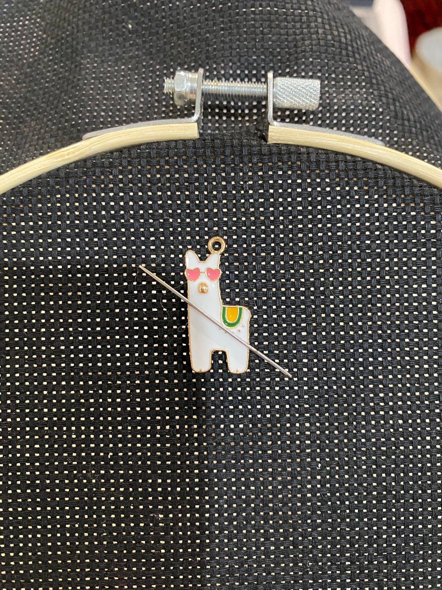 Magnetic Needle minder for cross stiching or embroidery