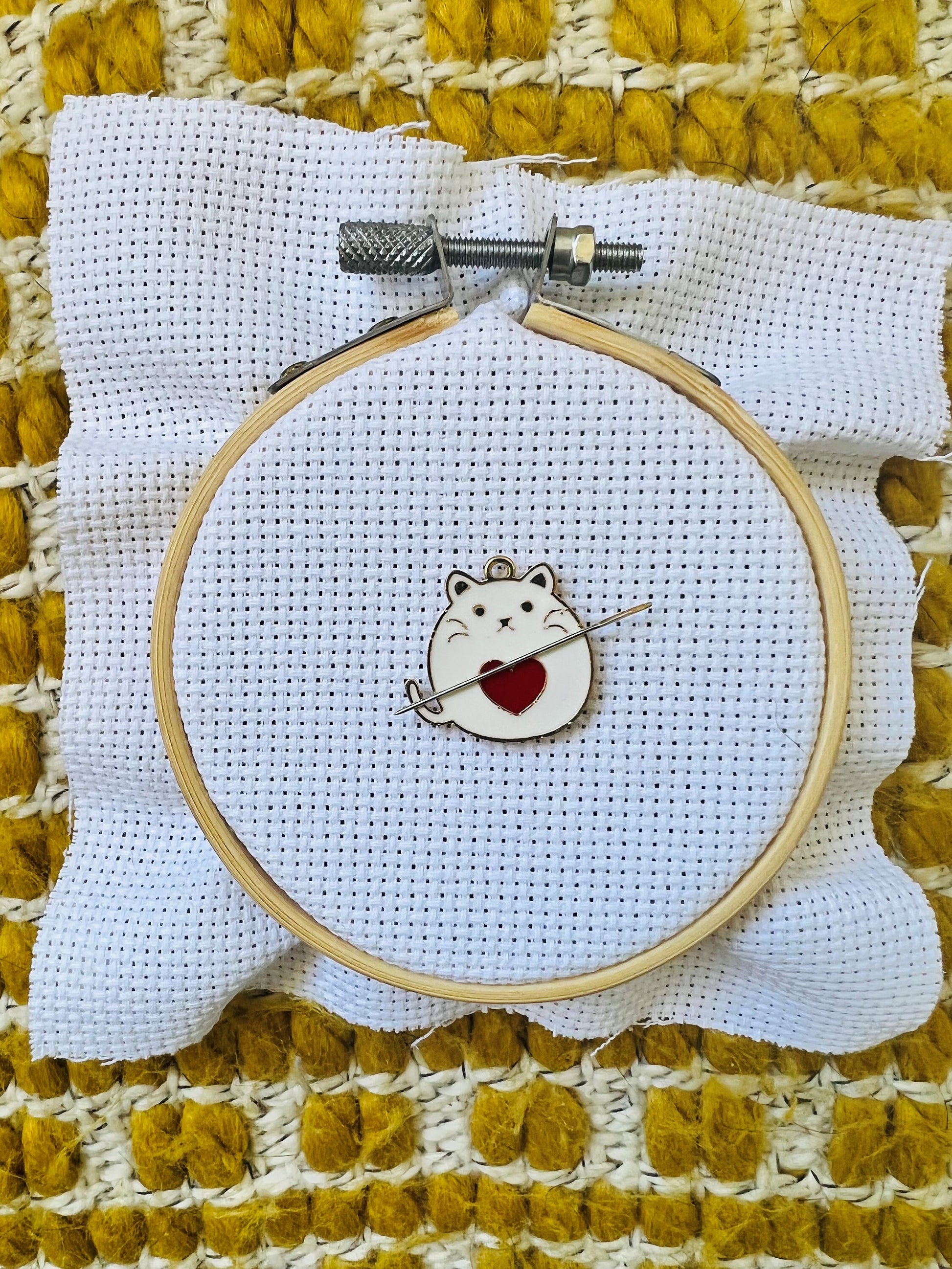 Cute needle minder | Duck | Cat | Heart | Dog | Embroidery minder