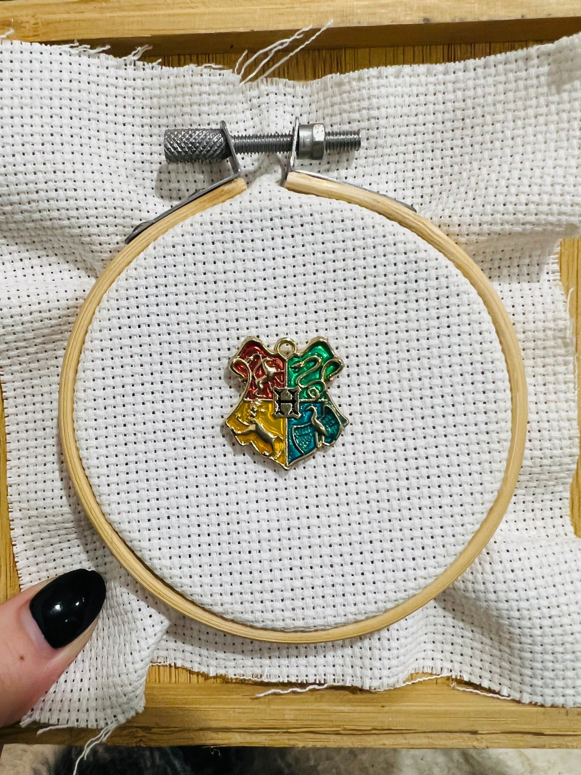 Magical needle minder