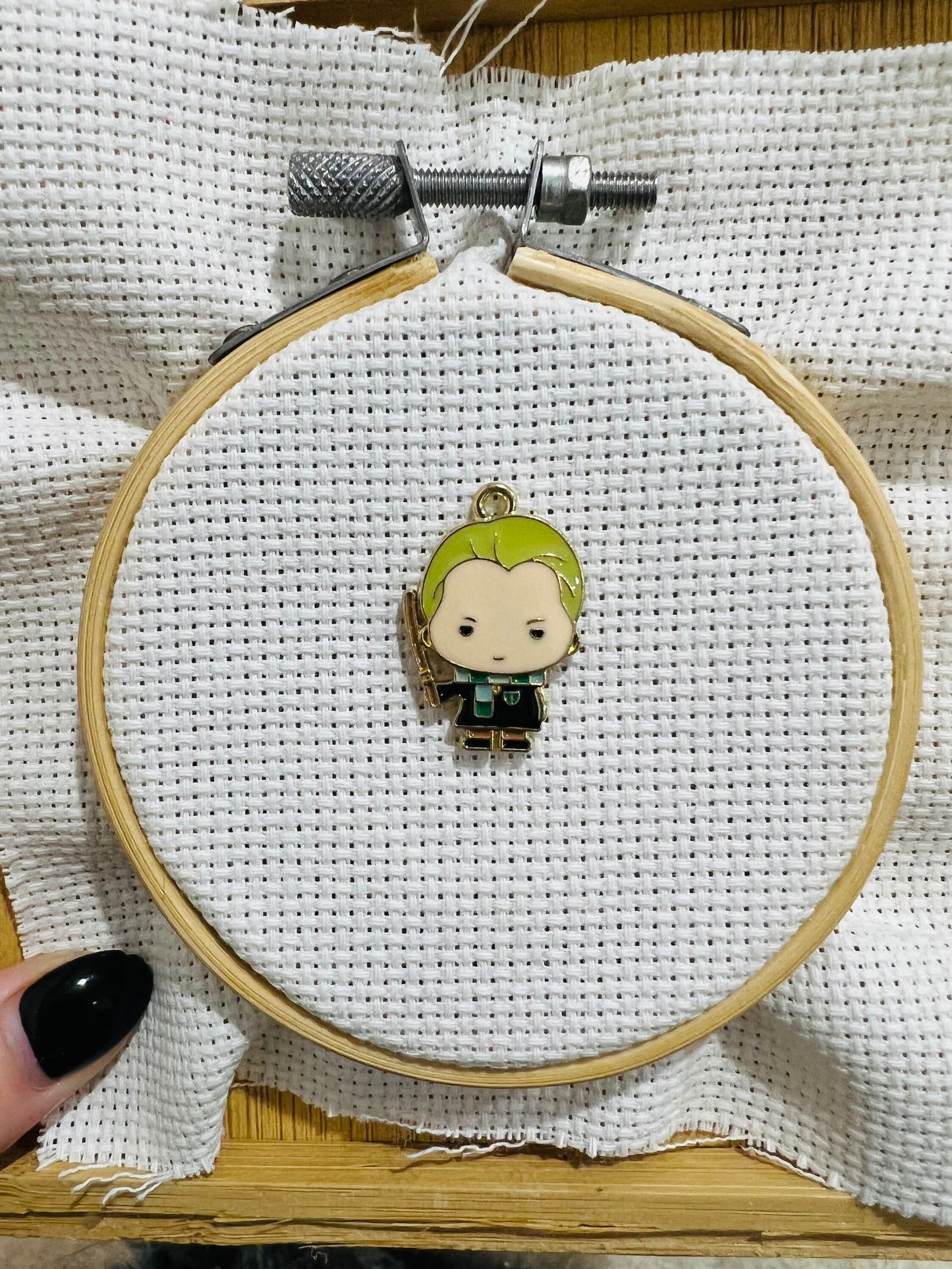 Magical needle minder