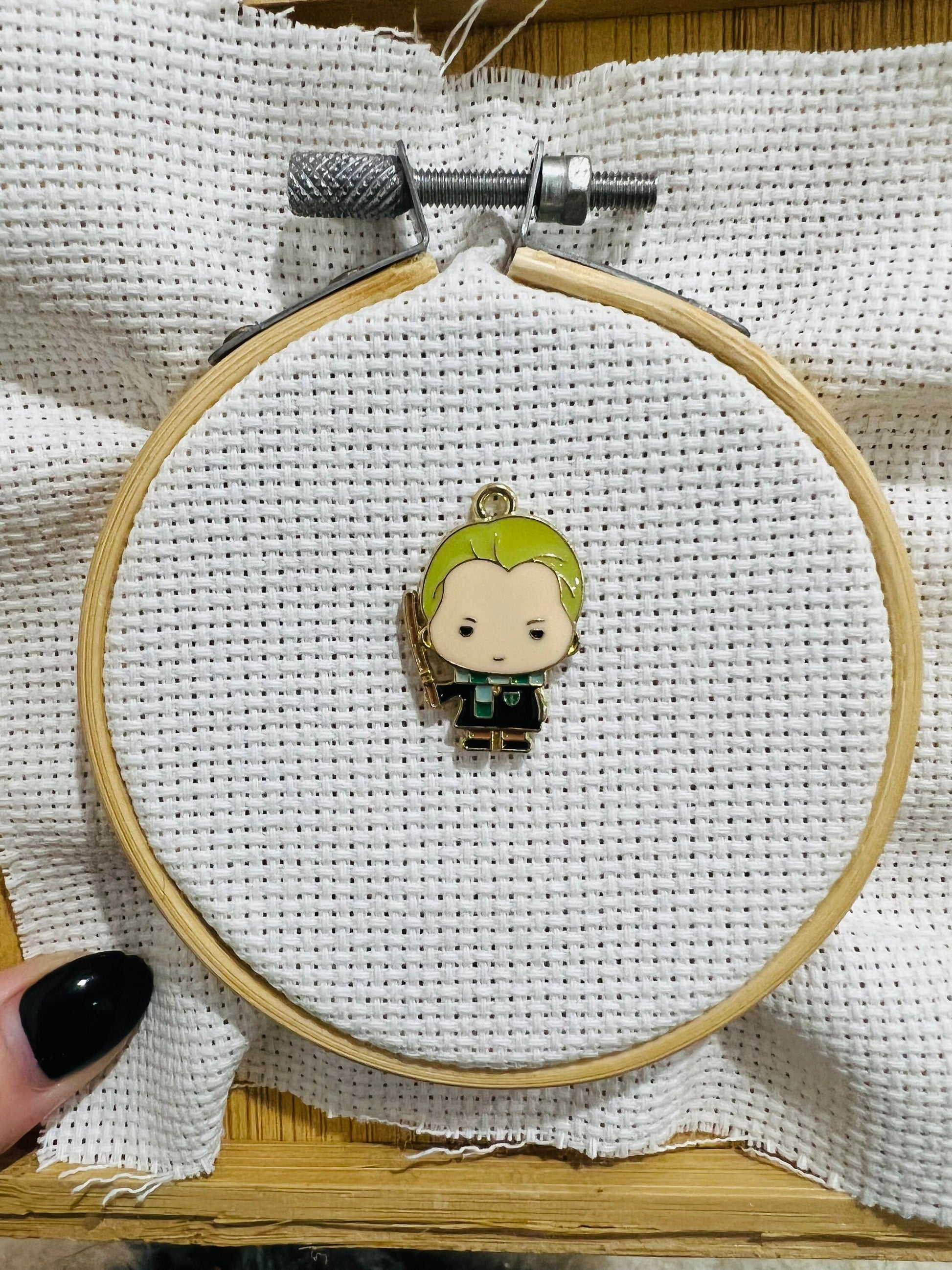 Magical needle minder