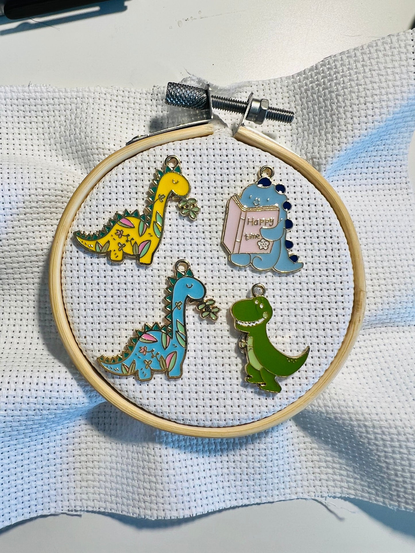 Dinosaur needle minder | magnetic needle minder | embroidery | cross stitch